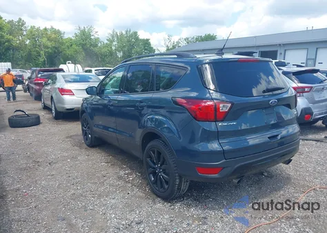 2019 Ford Escape Se z USA, uszkodzony, nr VIN 1FMCU9GD5KUB53415